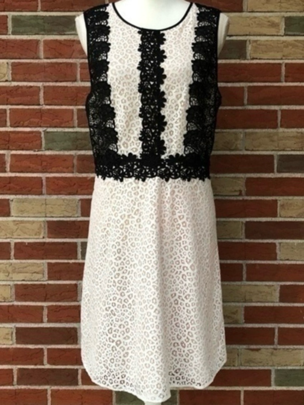 CeCe Floral Lace Semi Sheer Black White Sleeveless Midi Dress 👗